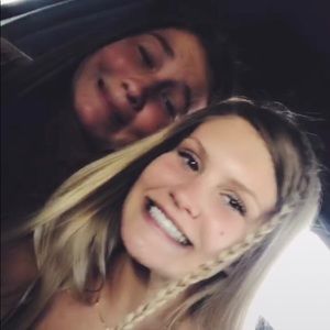 Meet your Posher, Chloe